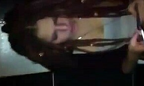 Можешь ли ты выдержать, глядя, как мою русскую подругу жестко трахают в туалете на вечеринке?