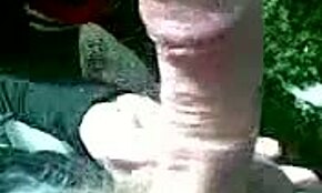 Moja sexy kamarátka, hm, mi cucá v domácom videu!