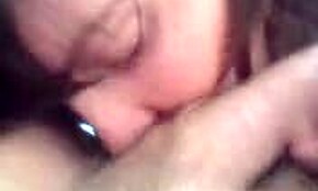 Fantastisk blowjob fra horny amatørkjæreste!