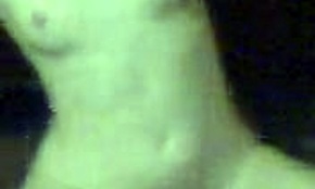 Guarda la mia fidanzata scopabile ballare per me, è così birichina! 😈