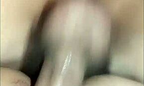 그녀를 몬스터 자지로 끝까지 박아주니 너무 좋아해