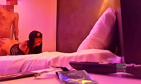 Karla hotwife παίρνει μεξικάνικο καυλί στο πάρτι