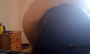 Belle brune tchèque baise pour du cash en interview caméra cachée