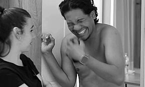 yo, latin guy tricks hotel maid into quick bang