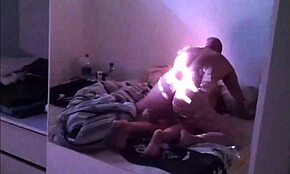 Wow, kolla det här! Intim par blir vild med 7 dagar cuckold-aktion och riktig amatör Latina fitta-fest - komplett på Red! 😍