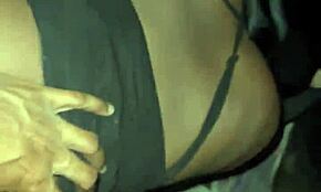 Ebony târfă futută afară la 2 dimineața cu pula mare și ejaculare