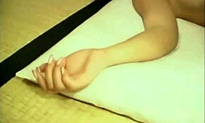 아시안 틴이 좁은 애널에 딱딱한 자지 박힘