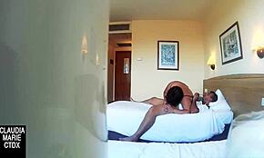 Секретно снимаю, как пухлая любовница жестко трахается в скрытых кадрах