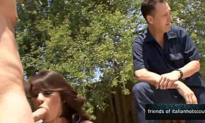 Olizuju jí oteklou kundičku, pak mě jezdí v doggy stylu až vypráším