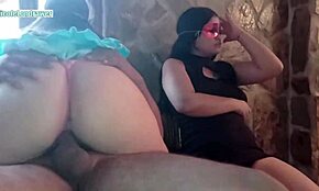 Moja żona przegrywa zakład, patrzy jak rżnę jej najlepszą przyjaciółkę NicoleLondrawer