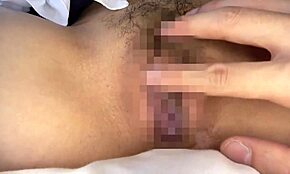 Vill du se japansk maid babe rida hårt i del 2?