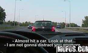 Kira Queen Bağırıyor, Bu Sert Penisi Em ve Sik!