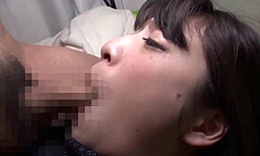 我无法相信我这么深喉这些大奶子，嗯，太爽了！