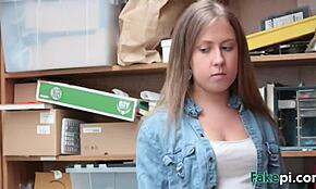 أمسكت بروك بليس تسرق ونكتها من الخلف