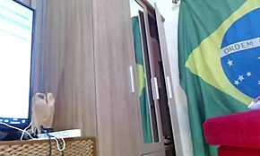 와, 봐봐, 미친 비디오 파트 6 작은 18+ 아시안 학생 울면서 거대한 브라질 자지 깨뜨림!