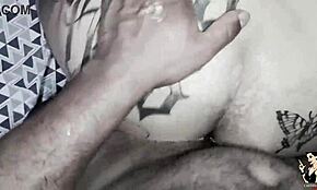 Elev kommer i het lärares stora rumpa under hemmagjord session