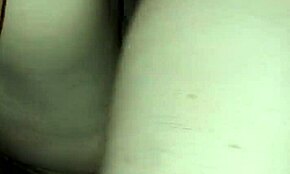 야, 내 의붓자매의 뜨거운 보지가 매번 나를 미치게 해!