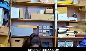 Νεαρή κυρία Jericha Jem, σε γαμάει αυτός ο γέρος διεστραμμένος αστυνομικός