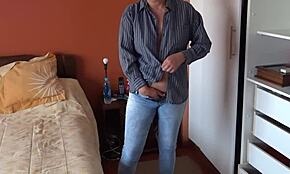 Skrytá kamera chytá mou ženinu nevlastní matku, jak se obléká a mazlí se sebou