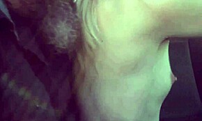 Schlanke Willow gefesselt für intensives Achselkitzeln!