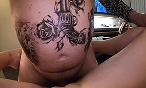 Ох не, оставих го да кремпай женената ми путка без да кажа на мъжа!