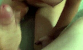 Крупный план POV минета! Огромная сперма заливает мое тело 😍