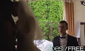 Csajok Anissa Kate és Violette Pink meztelen esküvőben Charlie Deannel