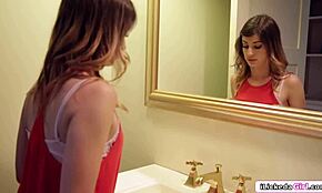 ליקוק כוס הבלונדינית החברה הכי טובה שלי מרגיש פאקינג טוב