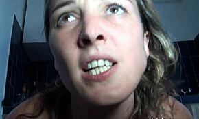 Couple amateur français se lâche avec de l'anal dans un gangbang