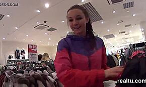 Hej, úžasná česká mladá 18+, chceš se nechat vyvrtat v supermarketu POV?