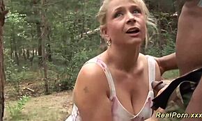 Deutsche Milf wird hart gefickt in interrassiger Outdoor-Action mit explosiven Cumshots! Wilde Gruppenszene!