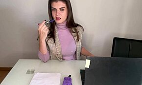 Heiße Stiefmutter verführt Stiefsohn im Büro mit milchigen Nippeln und geschicktem Handjob