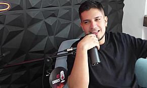 Sara ξανθιά ρουφάει θαυμαστή μετά από καυτό interview