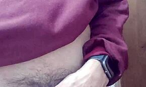 Kontol twink panas menampar keras buat kamu