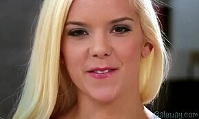 Vay, gözaltındaki öğrenciler Kendra Spade, Eliza Ibarra ve Vanna Bardot vahşi lezbiyen rimjob'a dalıyor!