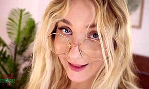 Fransk blond teen 18+ føler rå på casting