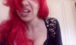 Italiensk Milf Dominerer Jerk Off Instruktioner med Røv og Anal