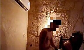 Lupita beni ve arkadaşımı vahşi üçlü için baştan çıkarıyor