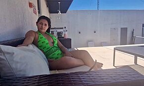 אני מזיין את השכנה הלטינית החדשה בבניין. סטודנטית טין משתגעת עם דיפטרוט עמוק.