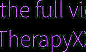 Große Stiefschwester Annabel Redd schleicht in Zimmer von kleinem 18+ für POV-Action