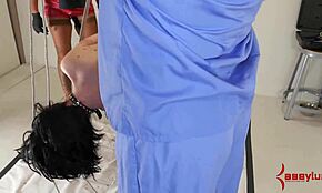 Depilirana analna mlada 18+ sub, spremna si za moju dominaciju s kuglicama?