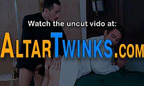 Геи-священник сверлит задницу тинейджера 18+ в сыром безпрезервативном действе