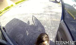 Ey, ¿quieres ver a la jovencita 18+ Ava Taylor follar por pasta hoy?