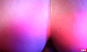 Drobna laska pierwszy analny creampie z rozwierającym się pierdnięciem spermy