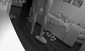 Kocanın En İyi Arkadaşı Tarafından Aldatan Eşin Kıçını Siken Sızan Video Gerçek Skandal!