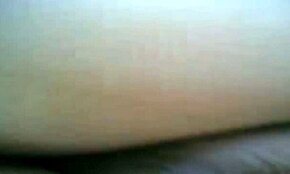 زوجين ماليزيين يمارسون جنساً برياً في الحقل يتركاني بدون أنفاس