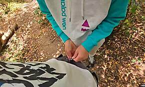 Моля те, не спирай, еячи в мен сега