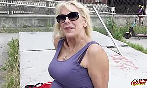 Tysk scout här - se blond gilf Bianca bli grov med ung 18+ kille på casting