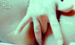 Közelkép amatőr puncidörzsölés és ujjazás!