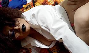 Estoy follando paciente atlético en casa tras inyección